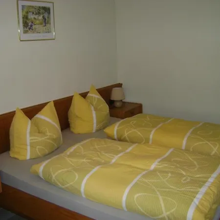 Renoviertes In Lauba Mit Grill, Terrasse Und Garten * Lawalde